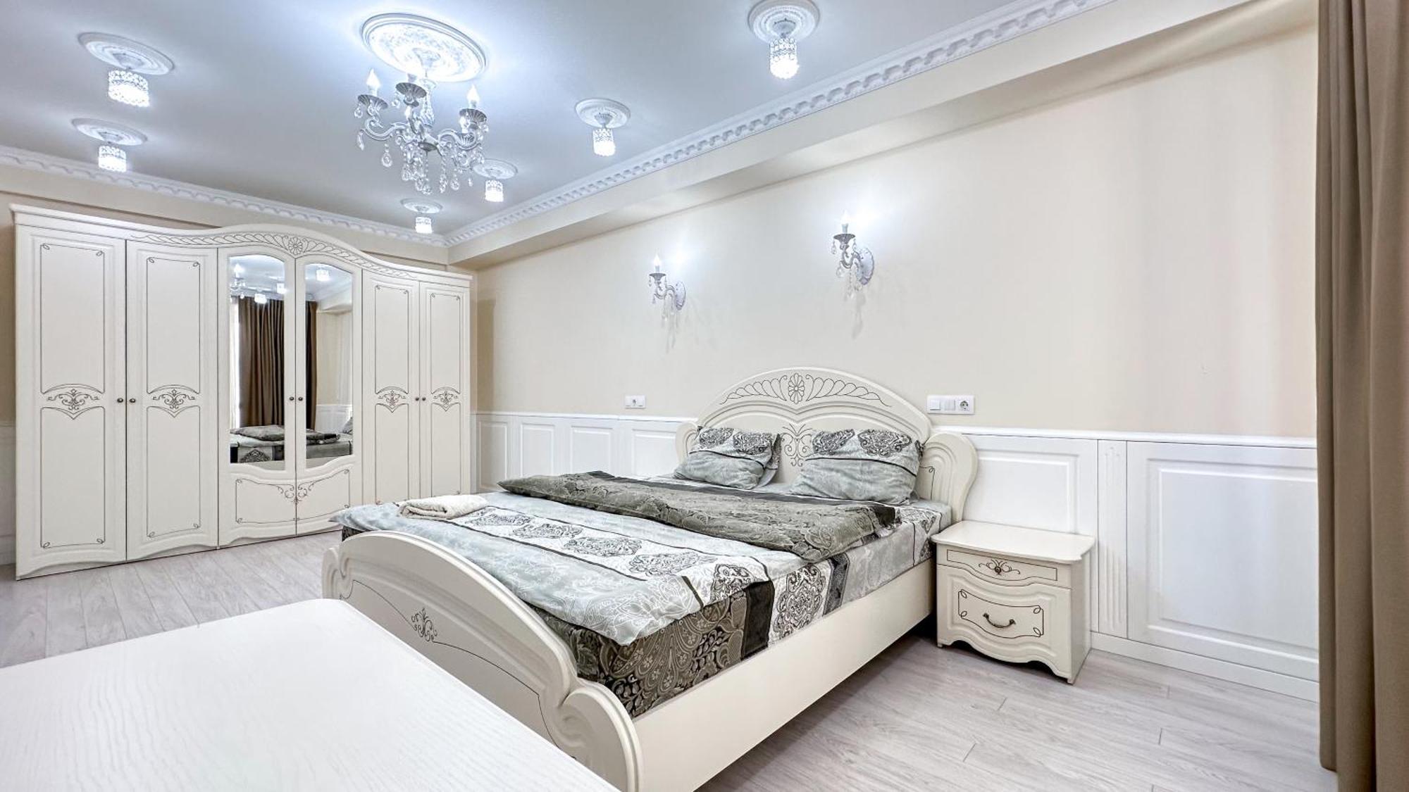 Business Class Apartments In The City Center Kischinau Exterior foto