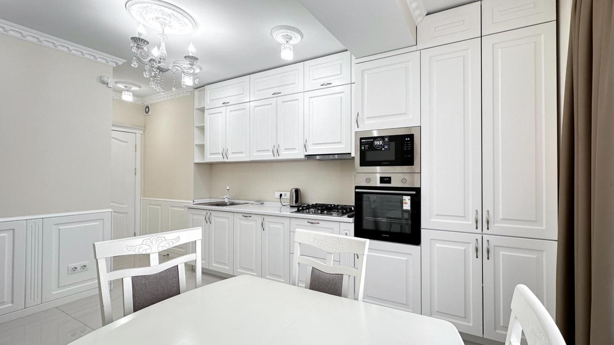 Business Class Apartments In The City Center Kischinau Exterior foto